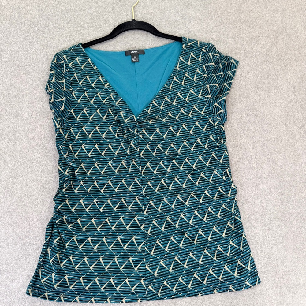 Alfani Women's Teal Geometric Blouse/Top/Shell Side Ruching Sleeveless/V-Neck-XL